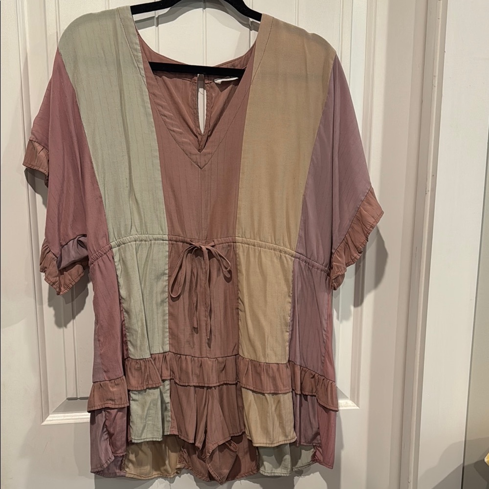 Women’s Tiered V-Neck Drawstring Patchwork Romper- Mauve Multi